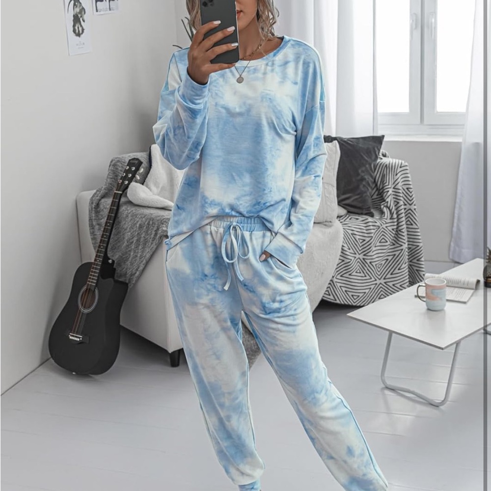 Women’s  Blue Tie-Dye Pajama Set - Picture 6 of 6